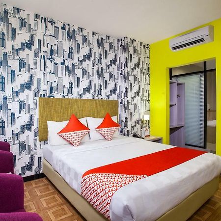 Oyo 119 Belvena Hotel Jakarta Exteriör bild