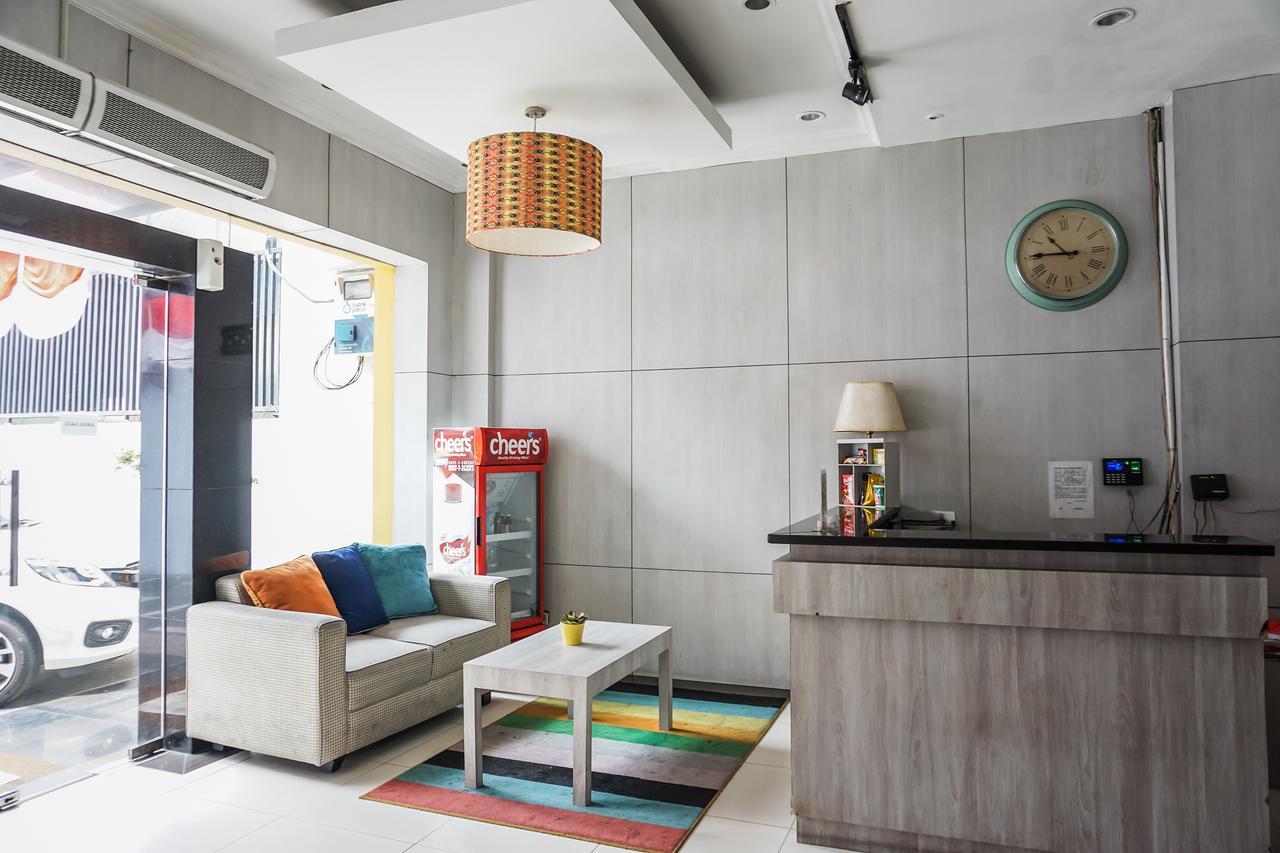 Oyo 119 Belvena Hotel Jakarta Exteriör bild