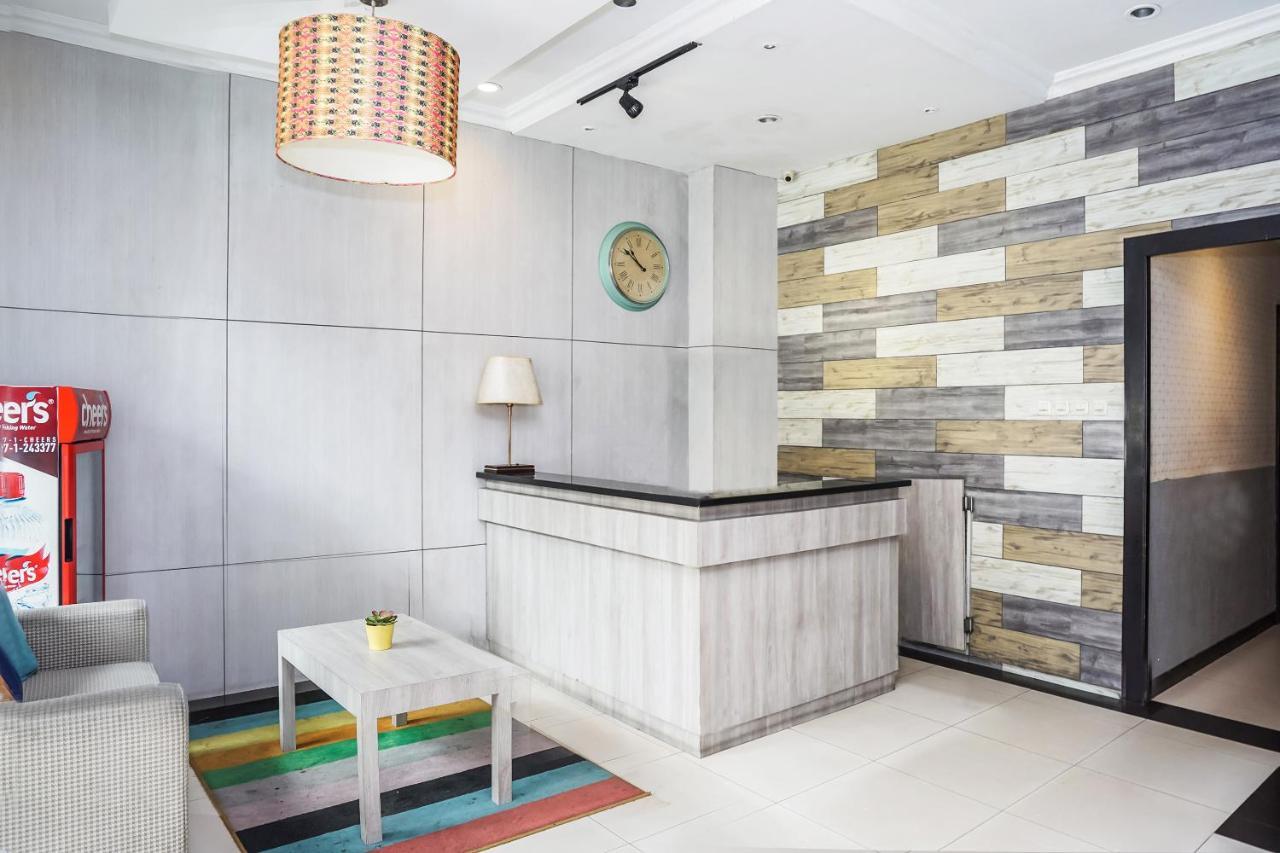 Oyo 119 Belvena Hotel Jakarta Exteriör bild
