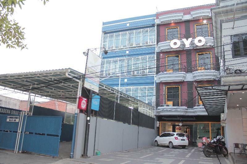 Oyo 119 Belvena Hotel Jakarta Exteriör bild
